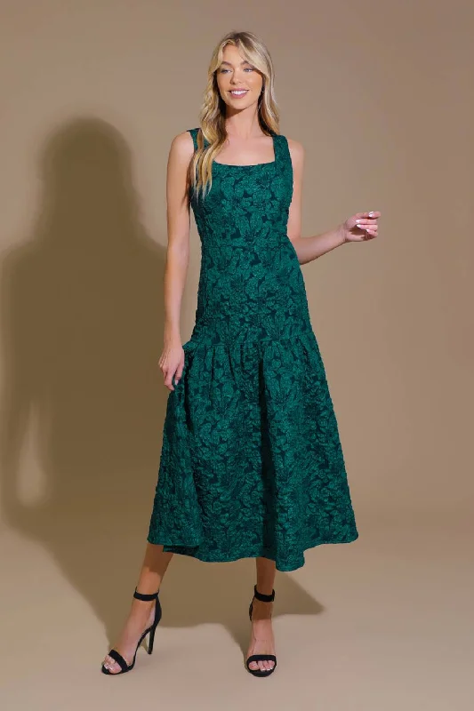 LOVELY ARRIVAL WOVEN MIDI DRESS