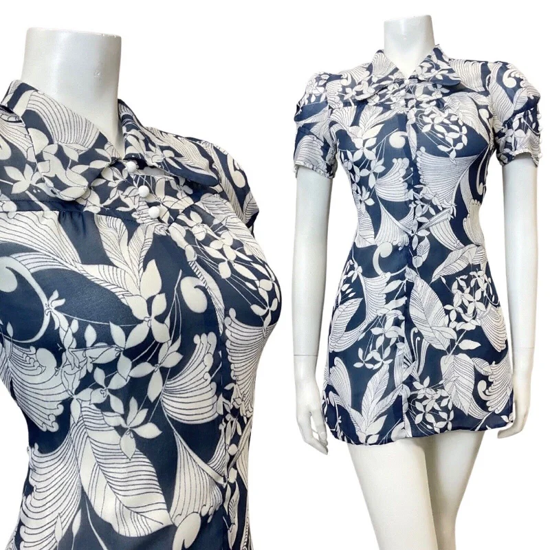 VINTAGE 60s 70s BLUE WHITE FLORAL LEAFY BEAGLE COLLAR MOD MINI DRESS 8 10 Classic Floral Print Mini Dress VINTAGE 60s 70s BLUE WHITE FLORAL LEAFY BEAGLE COLLAR MOD MINI DRESS 8 10 Classic Floral Print Mini Dress
