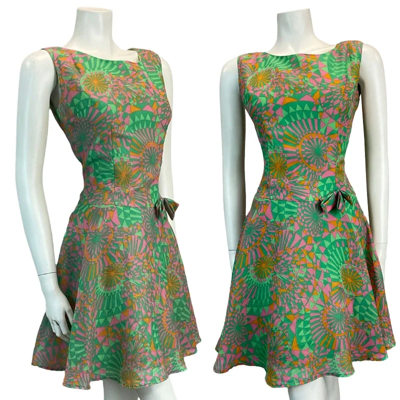 VTG 60S GEOMETRIC POP ART MOD GOGO SCOOTER MINI DRESS GREEN PINK ORANGE 8 10 Elegant Mini Dress with Pleats VTG 60S GEOMETRIC POP ART MOD GOGO SCOOTER MINI DRESS GREEN PINK ORANGE 8 10 Elegant Mini Dress with Pleats