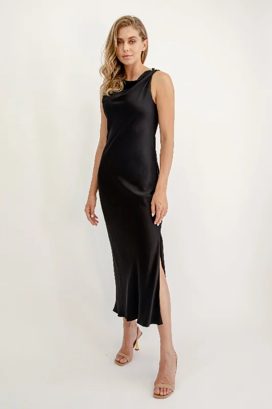 Aubrielle Maxi Dress Fashionable Halter Neck Maxi Dress