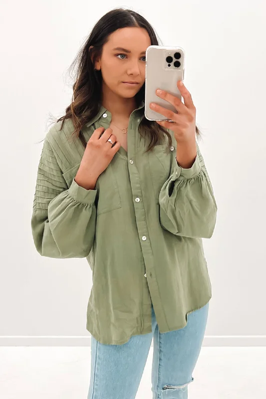 Belle Shirt Khaki Cozy Knit Short Sleeve Top