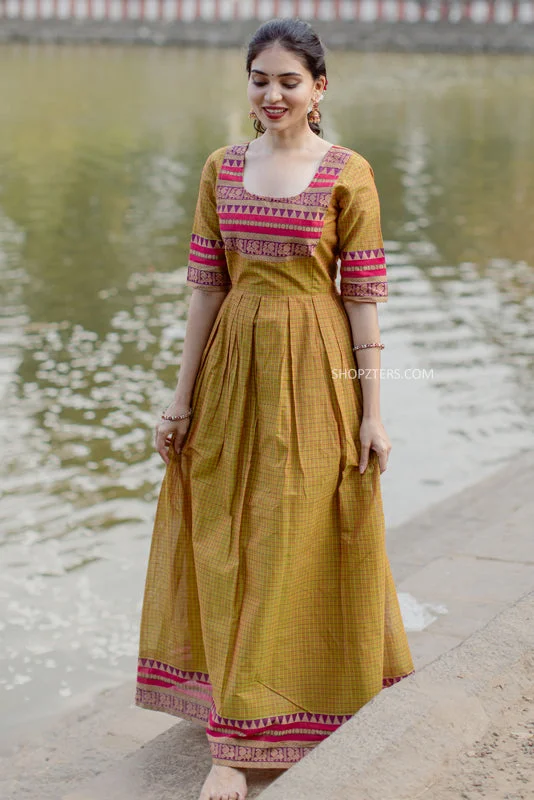 Green Checks Handloom Maxi Dress Fashionable Layered Maxi Dress