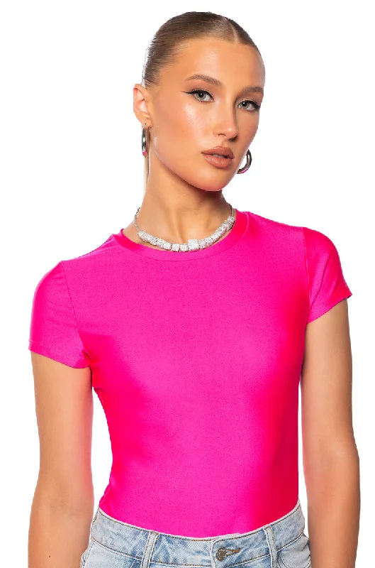 PAXTON DISCO SHORT SLEEVE TSHIRT IN FUCHSIA Casual Short Sleeve Top