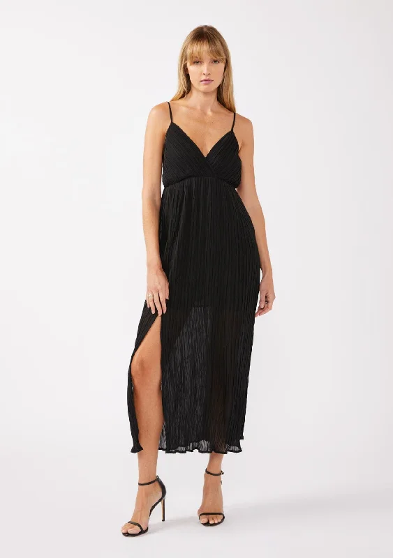 Spin For Me Pleated Maxi Dress Elegant Maxi Dress with Belt