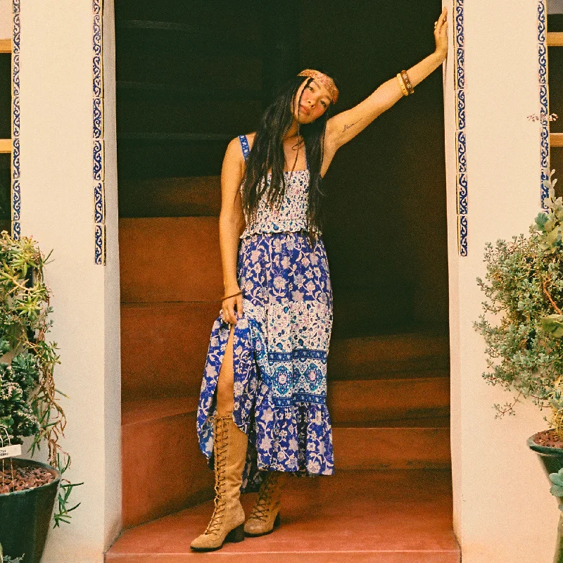 Clairvoyant Strappy Shirred Maxi Dress Comfortable Fit-and-Flare Maxi Dress