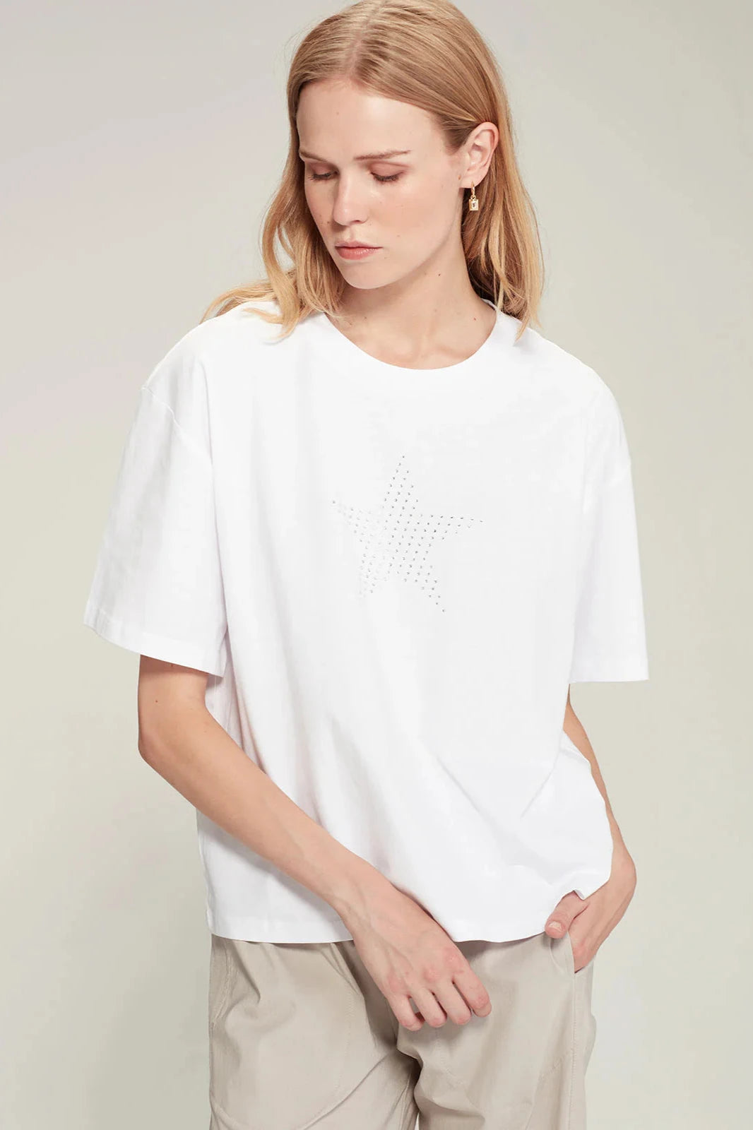 SILLS FERNANDA STAR TEE - WHITE Welt Pockets Slit Pockets