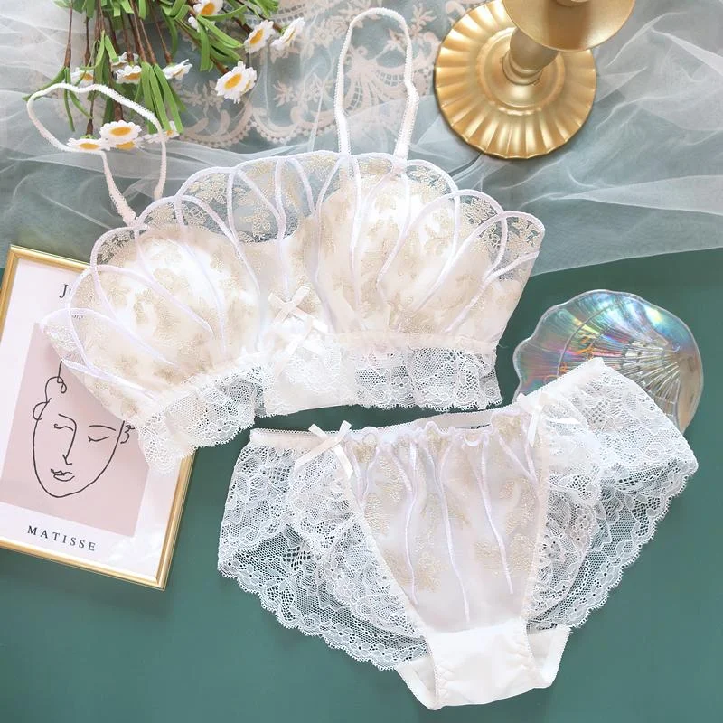 Japanese vintage princess lace embroidery sweet bra set Light Padded Bra