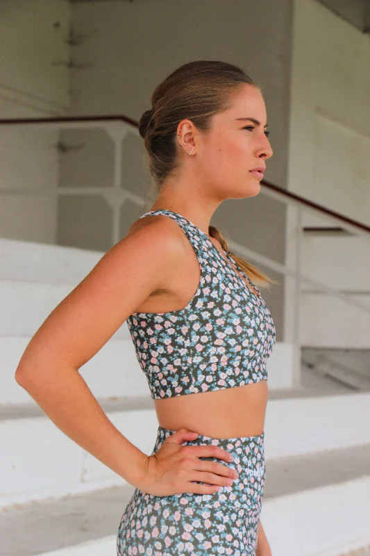 Vintage Liberty Cross-Back Sports Bra Supportive Sports Bra