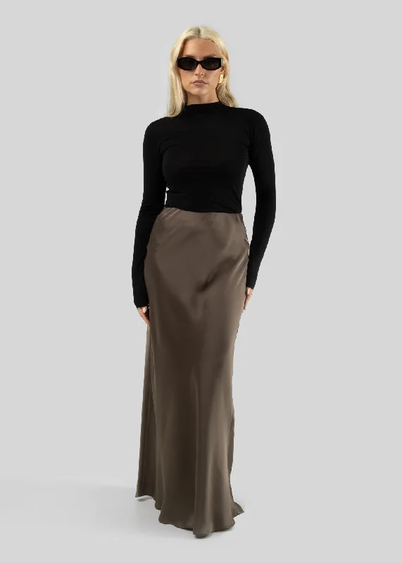Ella Maxi Skirt Copper Brown ribbed skirt waist
