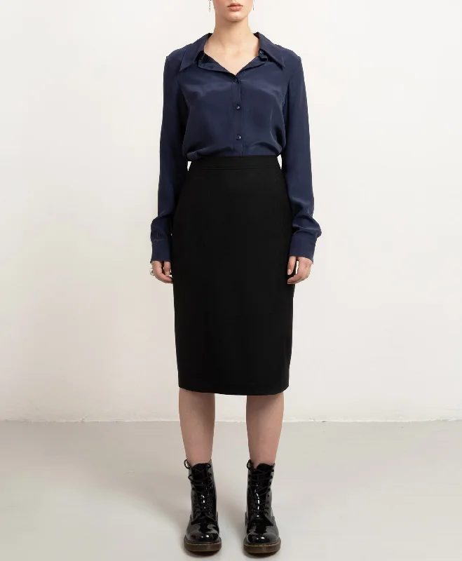Knee-Length Prime Pencil Skirt Black button skirt front