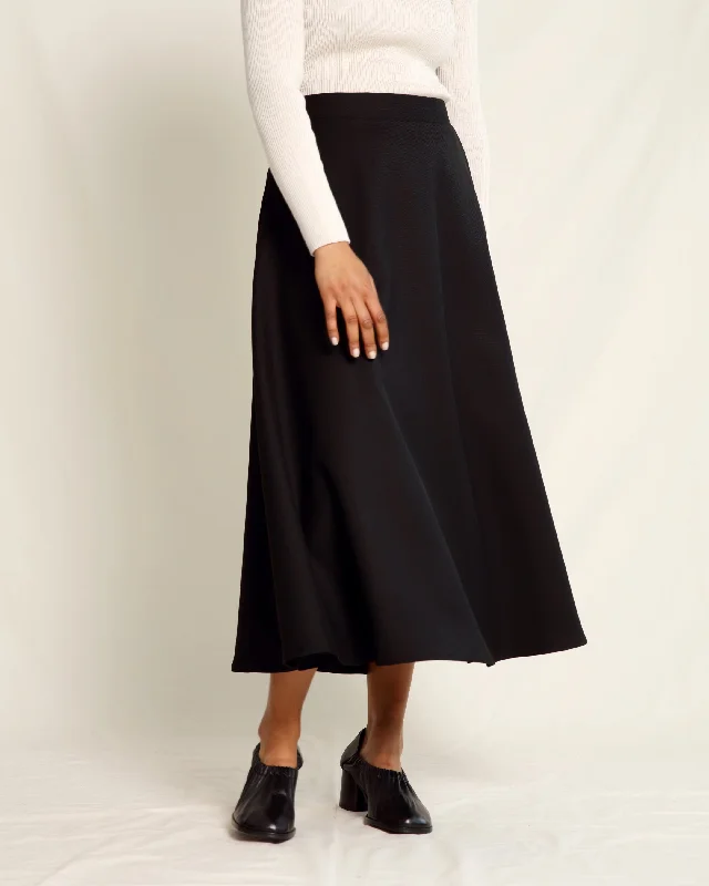 Vivi Skirt Arialana Black cashmere skirt fine