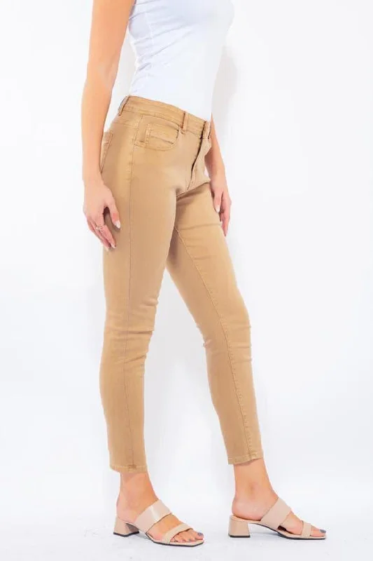 WOMEN'S FASHION COLORED JEANS IN BROWN