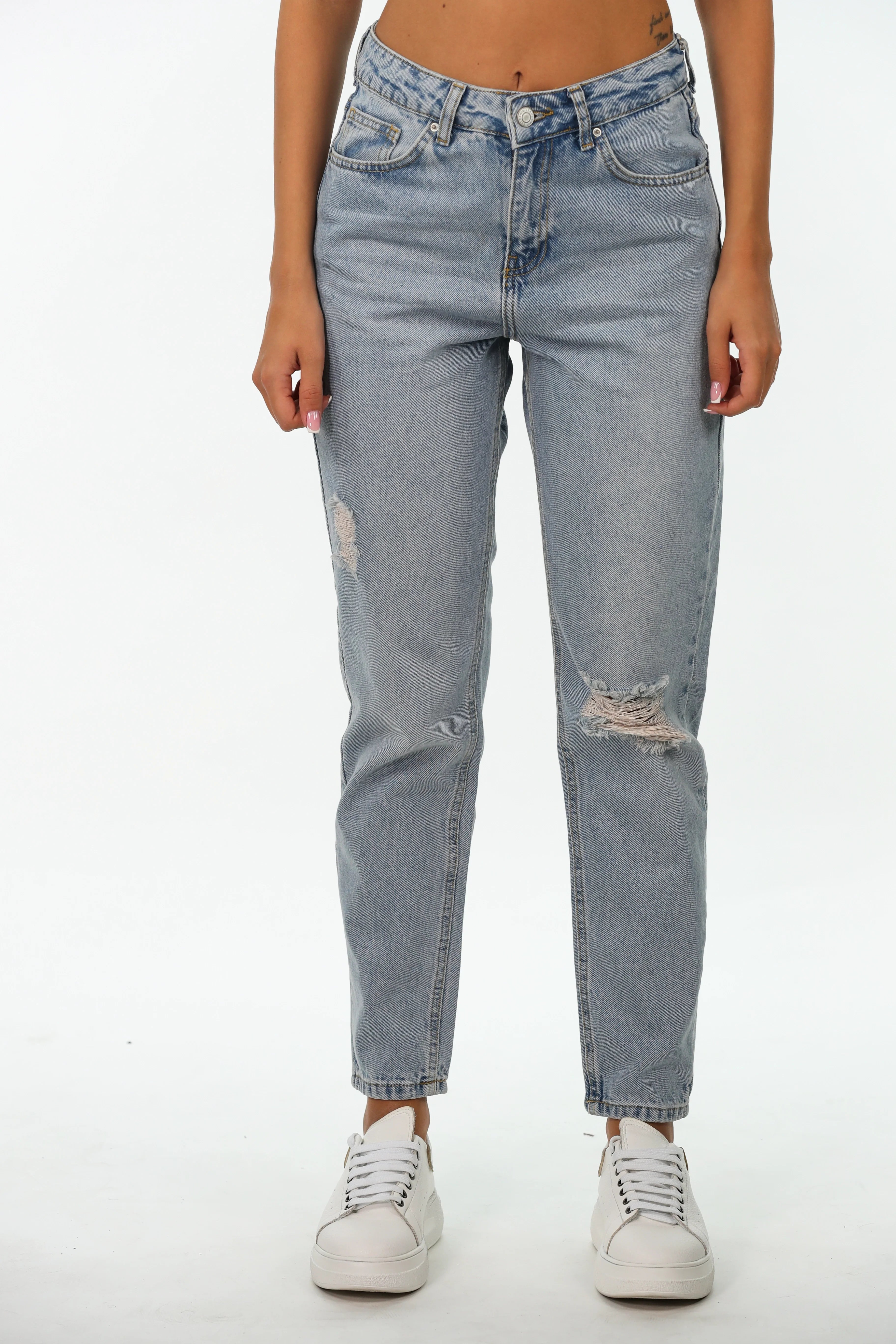 Mom Fit Light Blue Knee Ripped Jeans